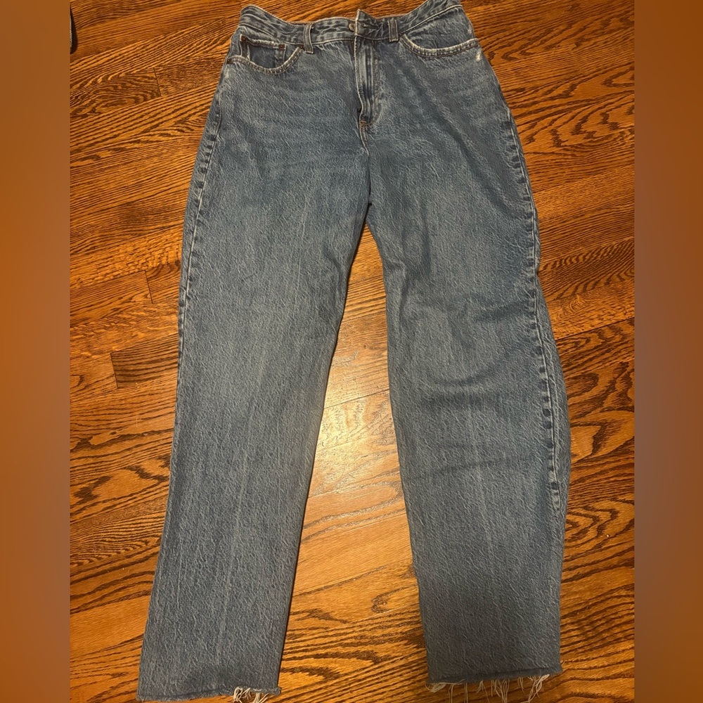 Abercrombie and Fitch: The loose high rise jeans, curve love